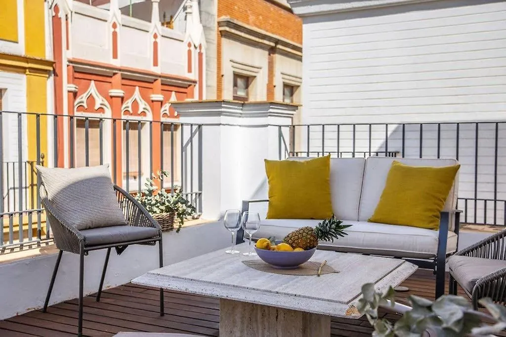 Apartment Next To The Mushrooms, Very Bright Penthouse. Seville Spain