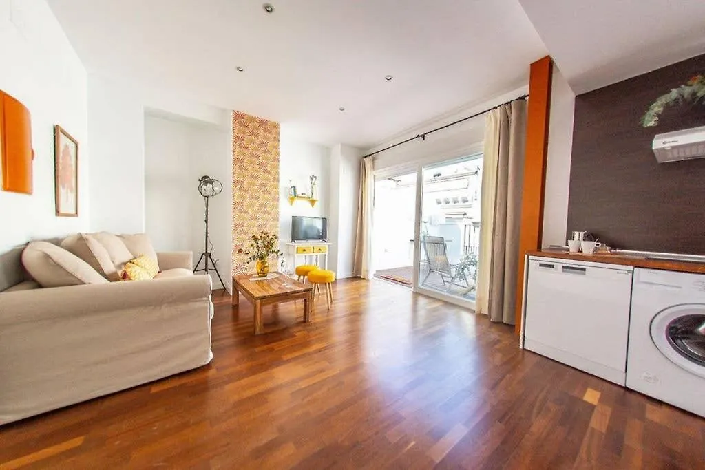 Next To The Mushrooms, Very Bright Penthouse. Seville Apartment